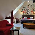 Le Clos Des Pommiers, D'hotes & Bed & Breakfast 3*