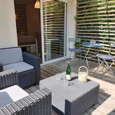 Le Clos Des Pommiers לינה וארוחת בוקר 3*