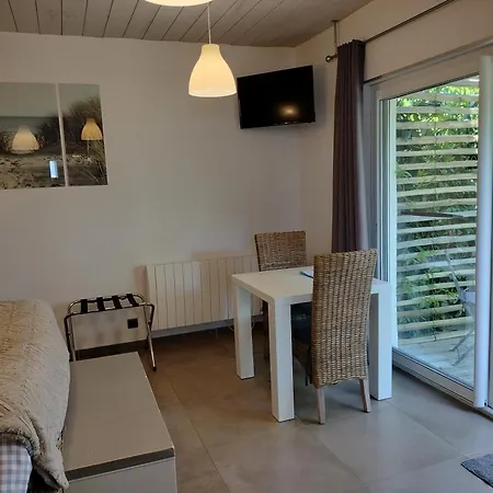 Le Clos Des Pommiers Bed & Breakfast