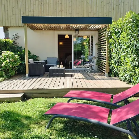 Le Clos Des Pommiers לינה וארוחת בוקר 3*