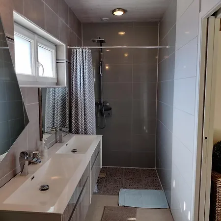 Le Clos Des Pommiers לינה וארוחת בוקר Tracy-sur-Mer