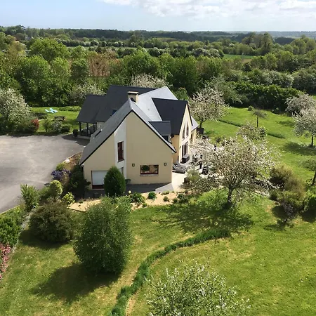 Le Clos Des Pommiers Nocleg ze śniadaniem 3*