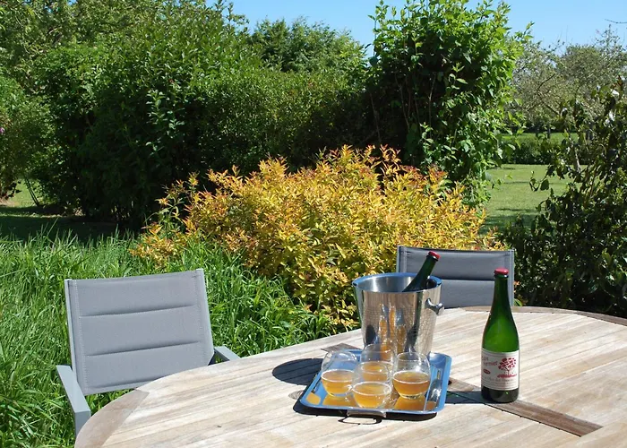 Le Clos Des Pommiers, D'hotes & Bed & Breakfast Tracy-sur-Mer